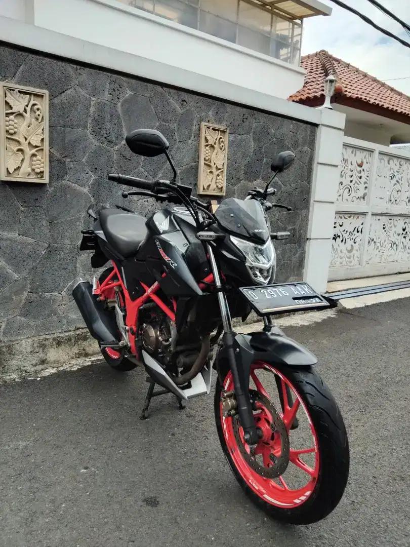 Honda CB150R 2016 Mulus Cash / kredit