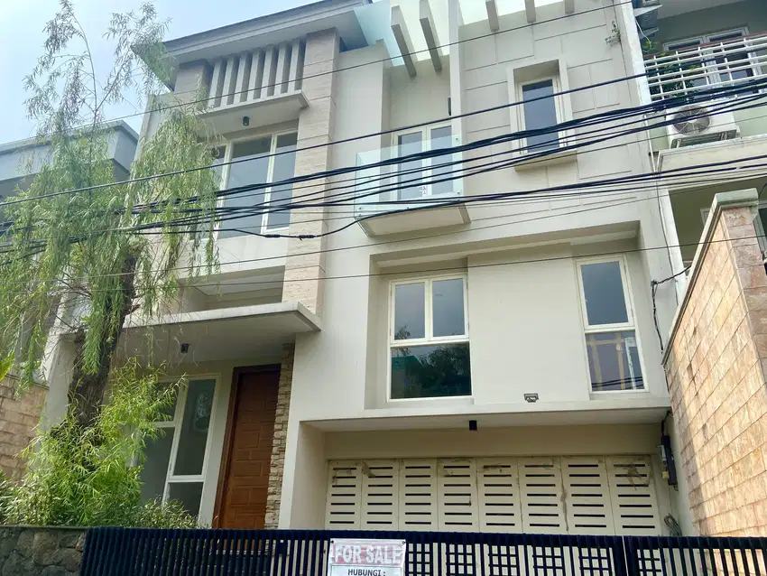 DIJUAL RUMAH DI GANDARIA LOKASI SANGAT STRATEGIS