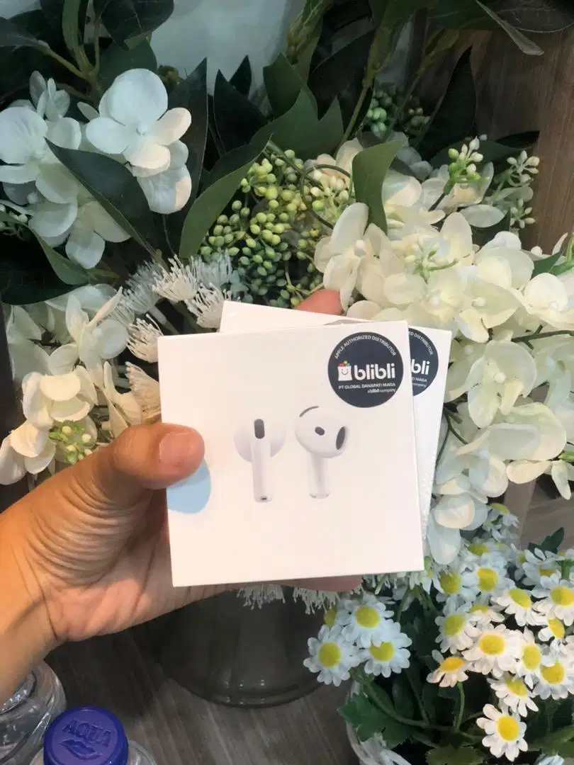 AIRPODS GEN 4 GARANSI APPLE CARE 1 TAHUN