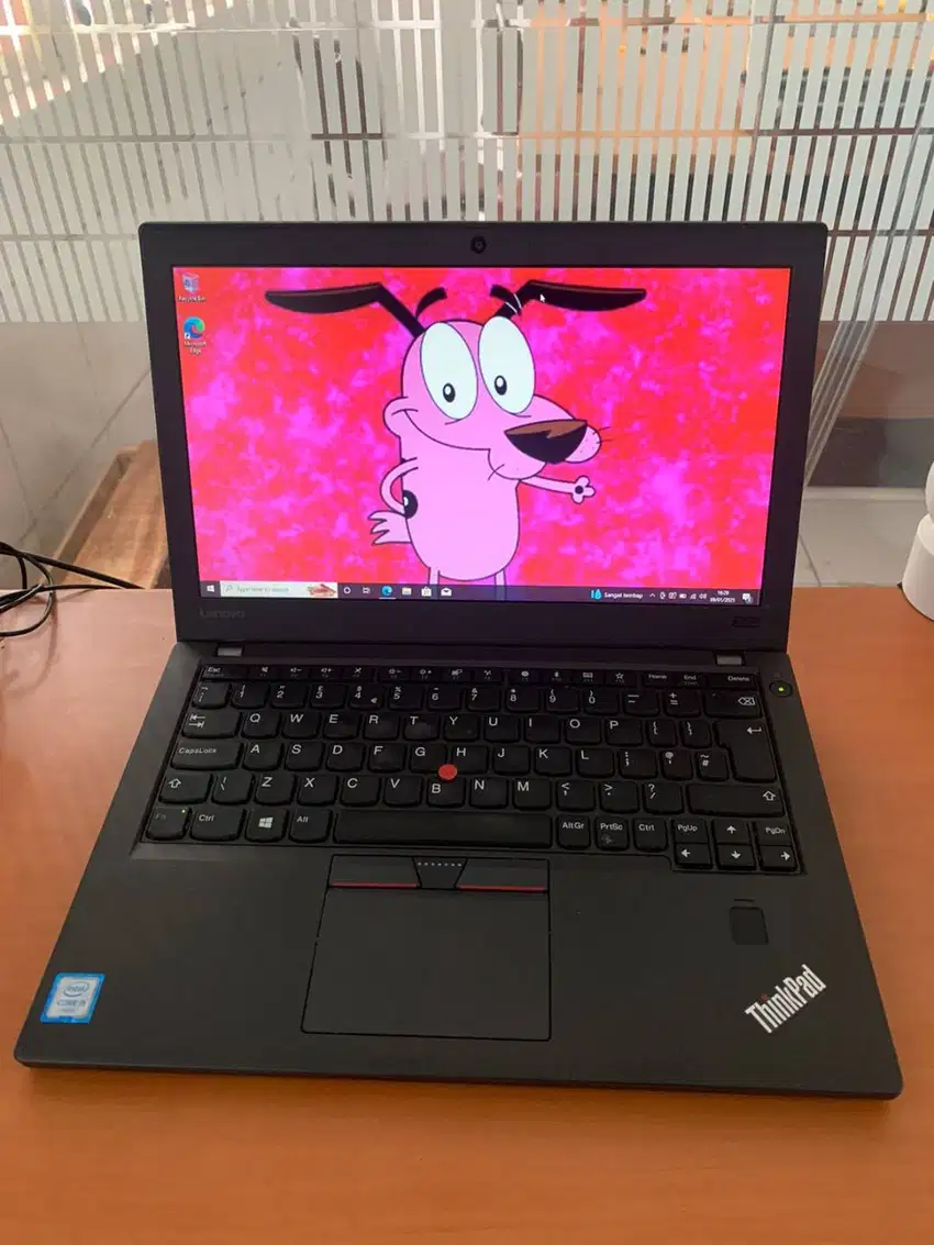 LENOVO THINKPAD x270 8GB 256GB INTEL CORE I5 GEN 6