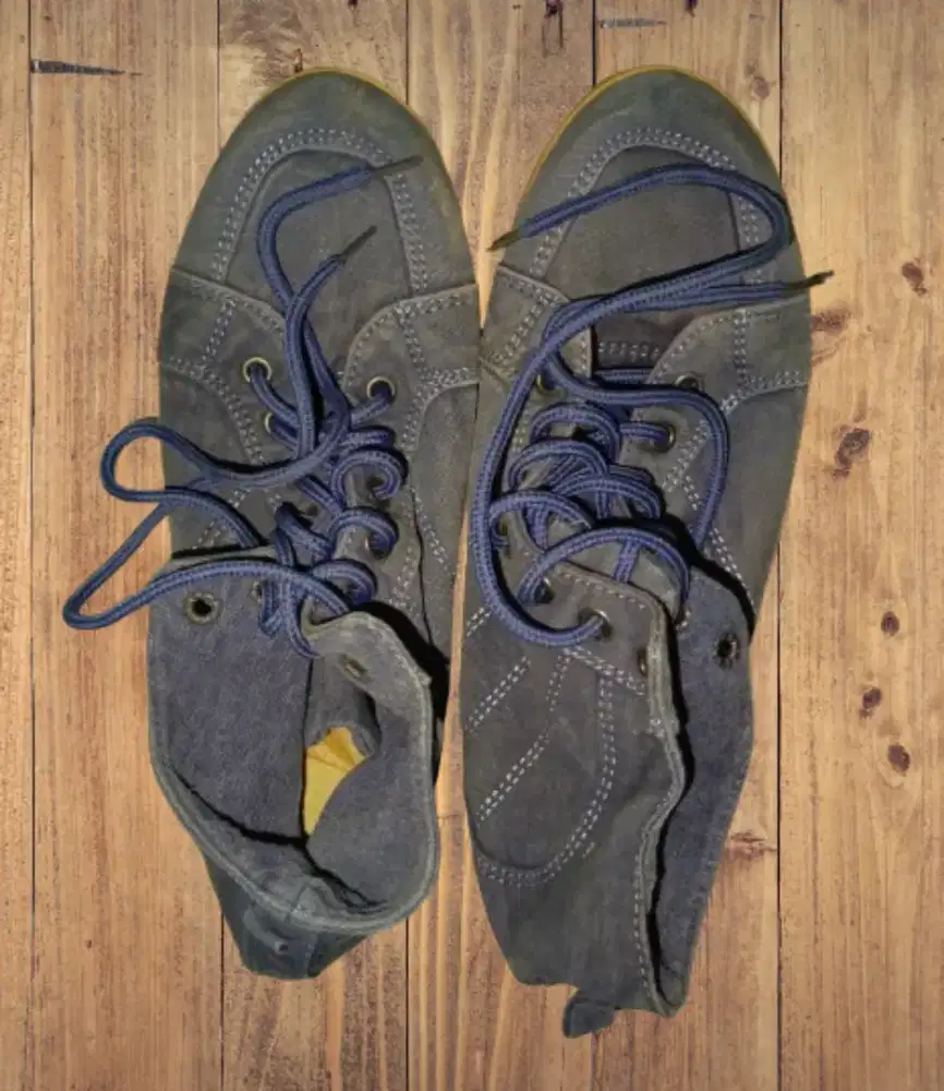 Sepatu Fila Warna Biru Size 44