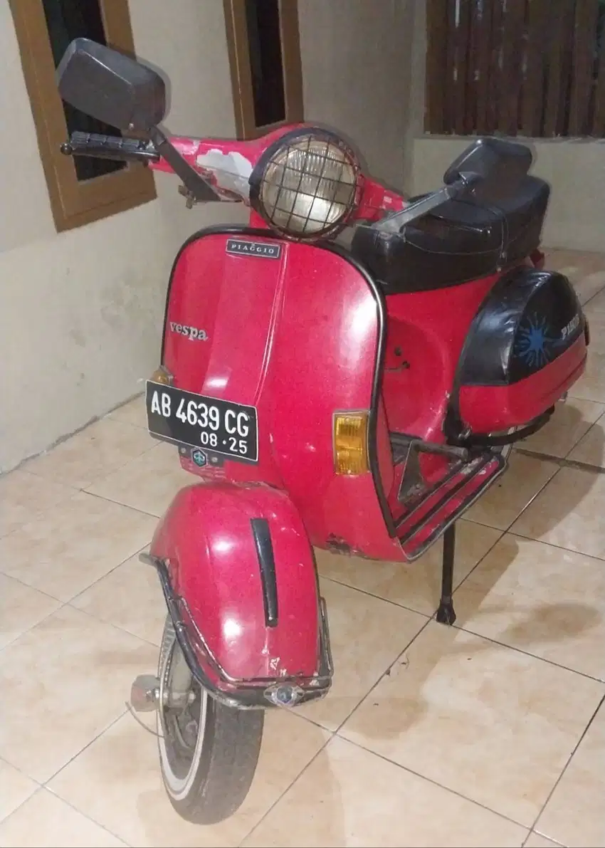 Vespa 1981 plat Yogya