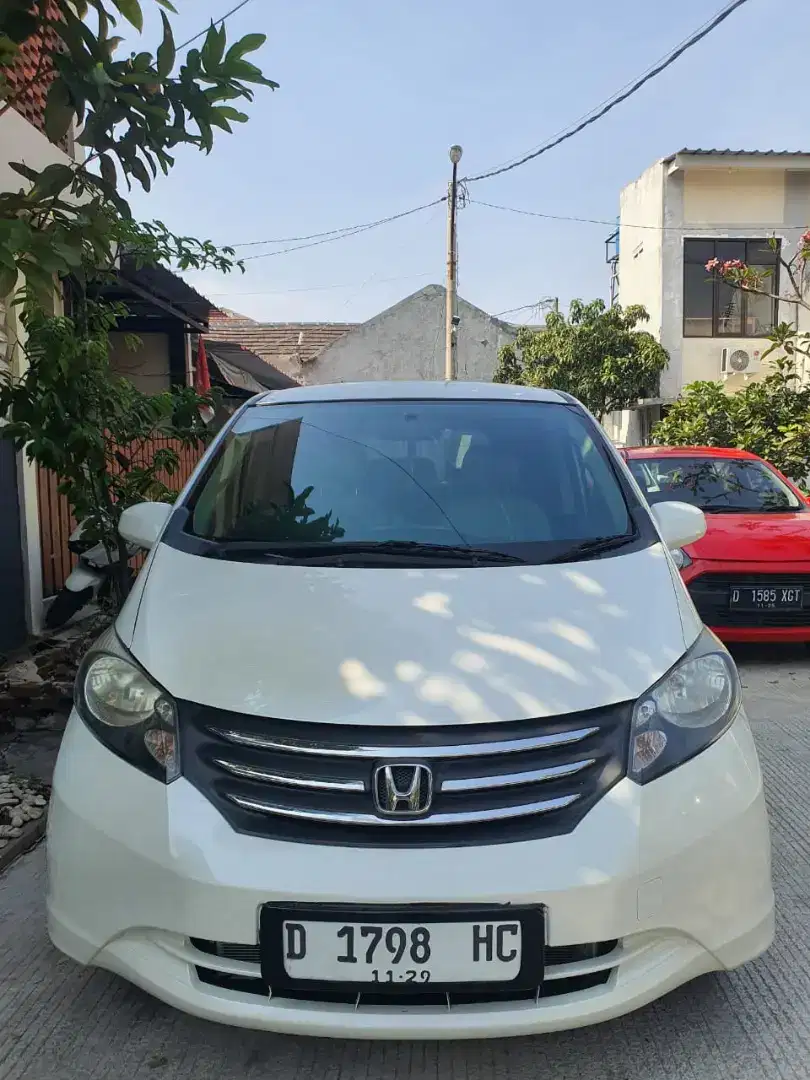 Honda Freed PSD 2010
Mesin sehat