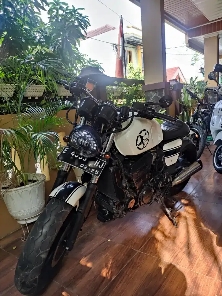 Moge Kawasaki GTR 1000 cc