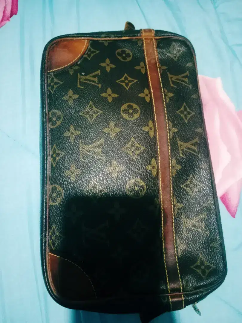 Di Jual Tas LV Kulit untuk pria/ wanita