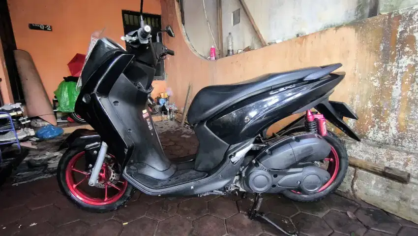 Yamaha lexi 125