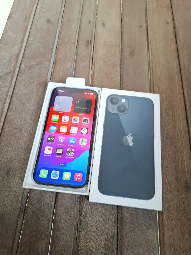 iPhone 13 ex garansi resmi iBox fullset terawat