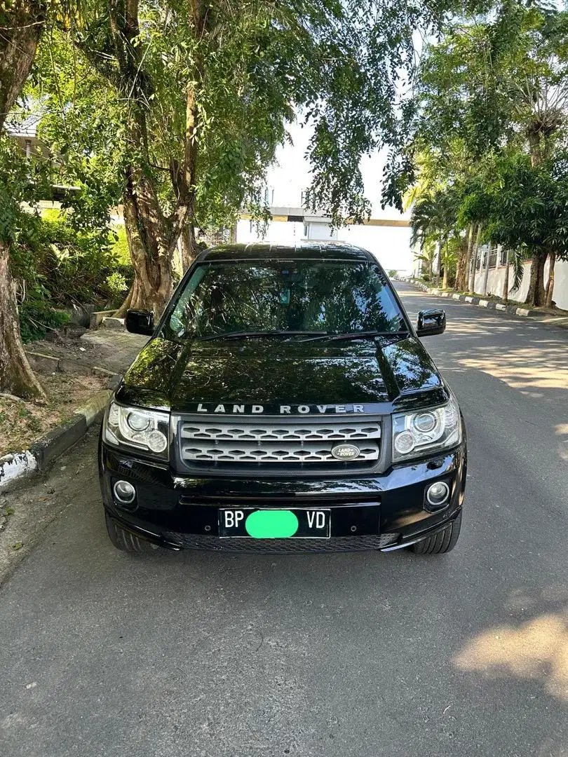 LAND ROVER (FREELANDER 2) 2013.  2.0L turbo AT