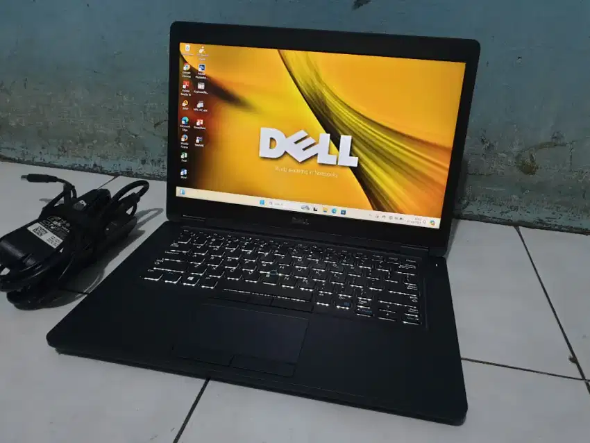 LAPTOP DELL COREI5 GEN7 RAM8GB SSD 256GB LAYAR IPS FHD MULUS