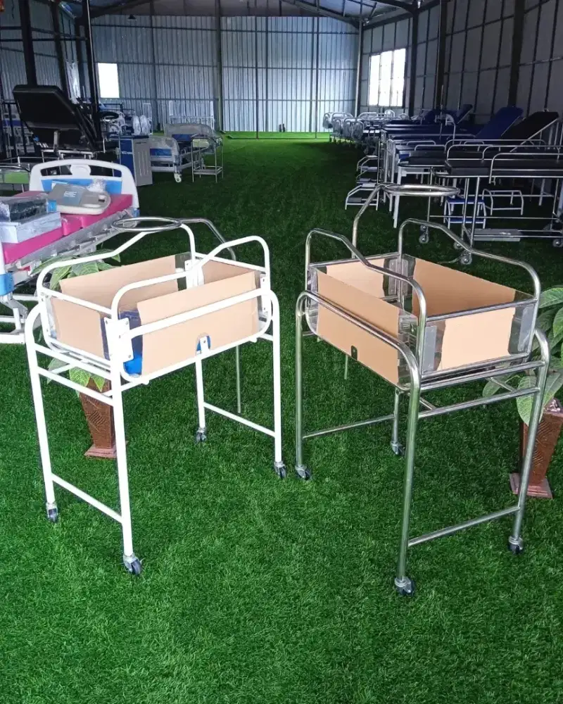 Tempat Tidur Bayi Stainless