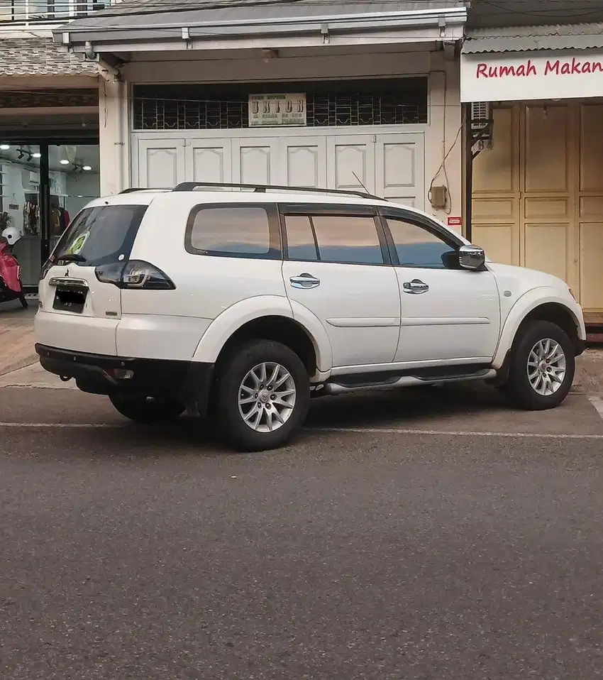 Pajero Exceed 4x4 AT 2011