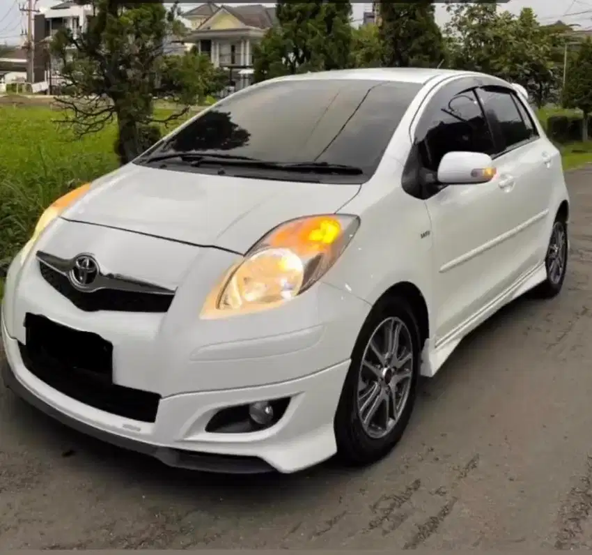 Toyota Yaris TRD Sportivo 2010 Bensin