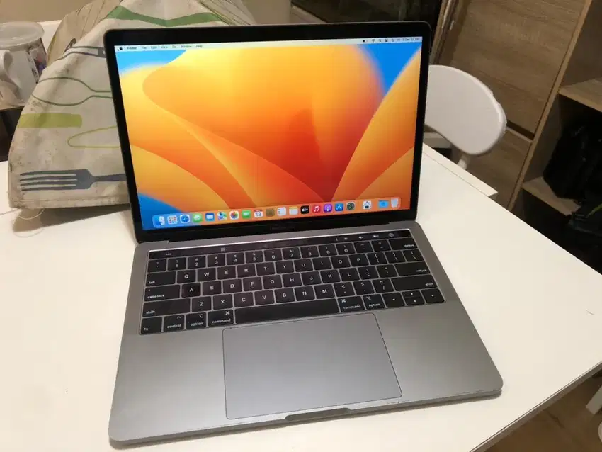 Macbook pro 2019 ram 16gb ssd 256gb NORMAL