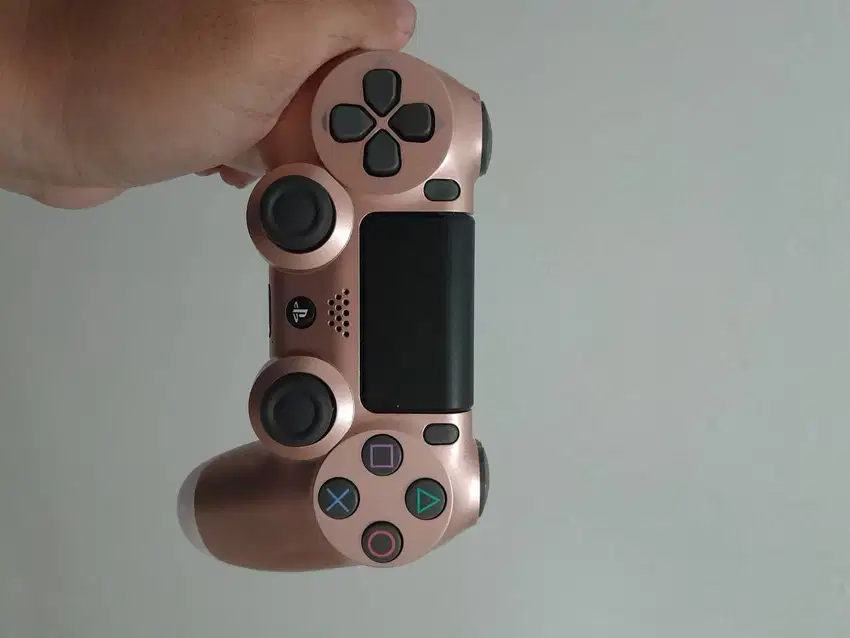 Stik Dualshock 4 (DS4) Warna rose gold