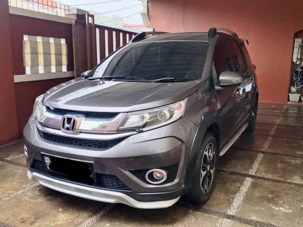 HONDA BRV PRESTIGE CVT TH 2016,HARGA CASH,PAJAK BARU,ABU²,ISTIMEWA.