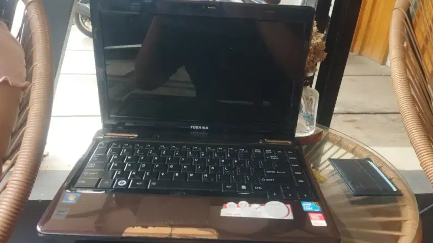 Di jual laptop asus dan toshiba murah