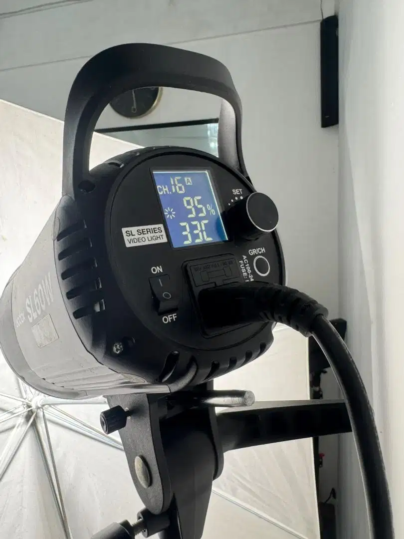 Lighting godox sl60w + stand takara