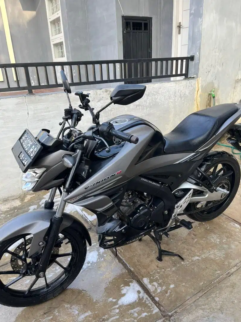 Vixion R 2019 6 speed tipe tertinggi