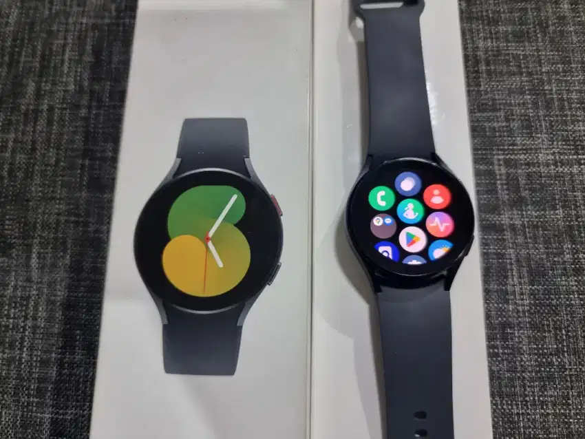 Samsung Galaxy Watch 5 40mm, Resmi Sein, Mulus 99%, Fullset Ori, Bonus