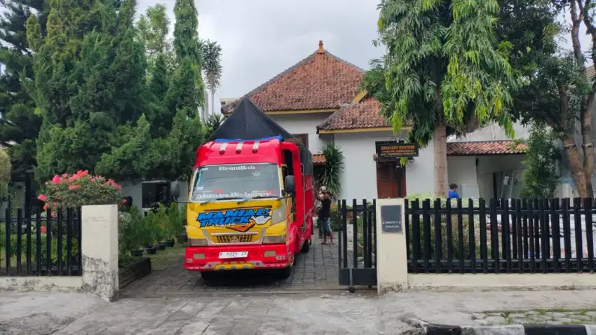 Jasa angkut barang sewa truk pindah rumah Jogja