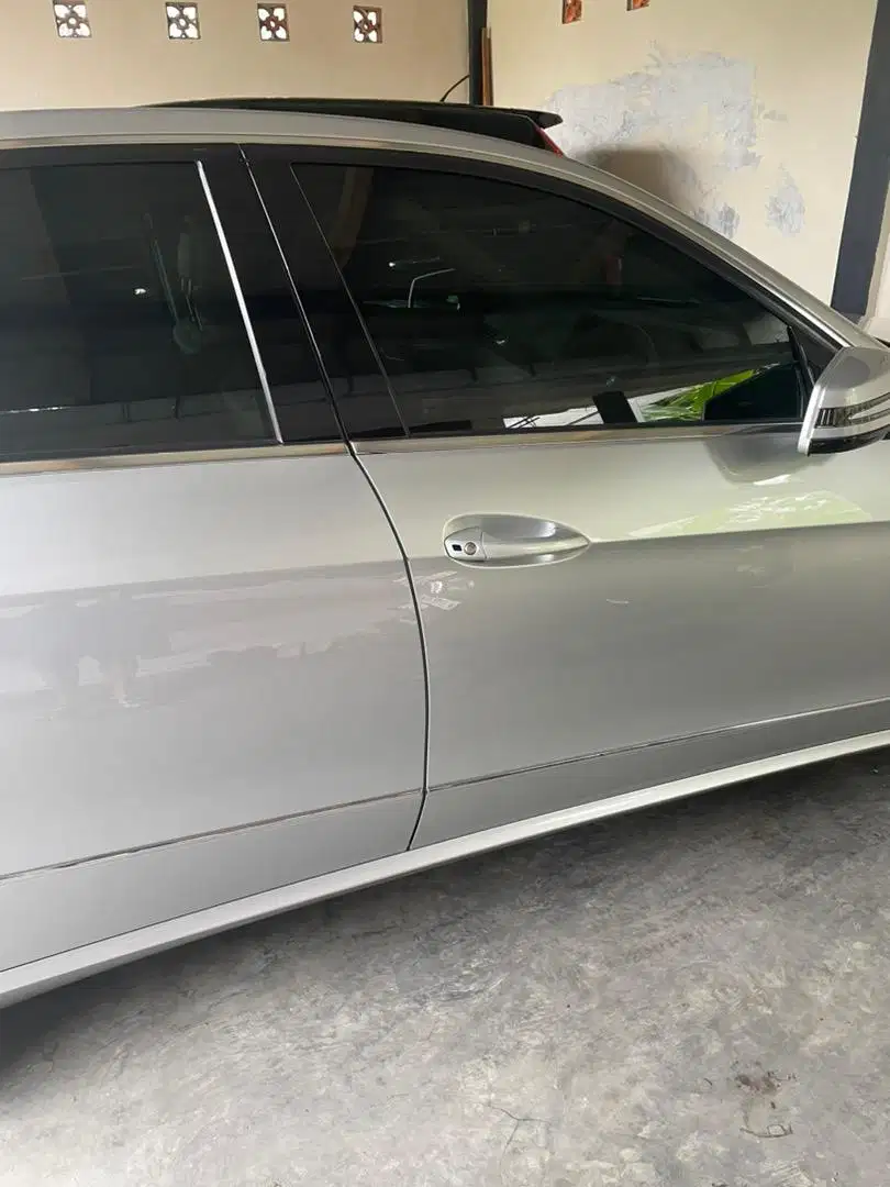 Di jual mercedes benz e300 2009