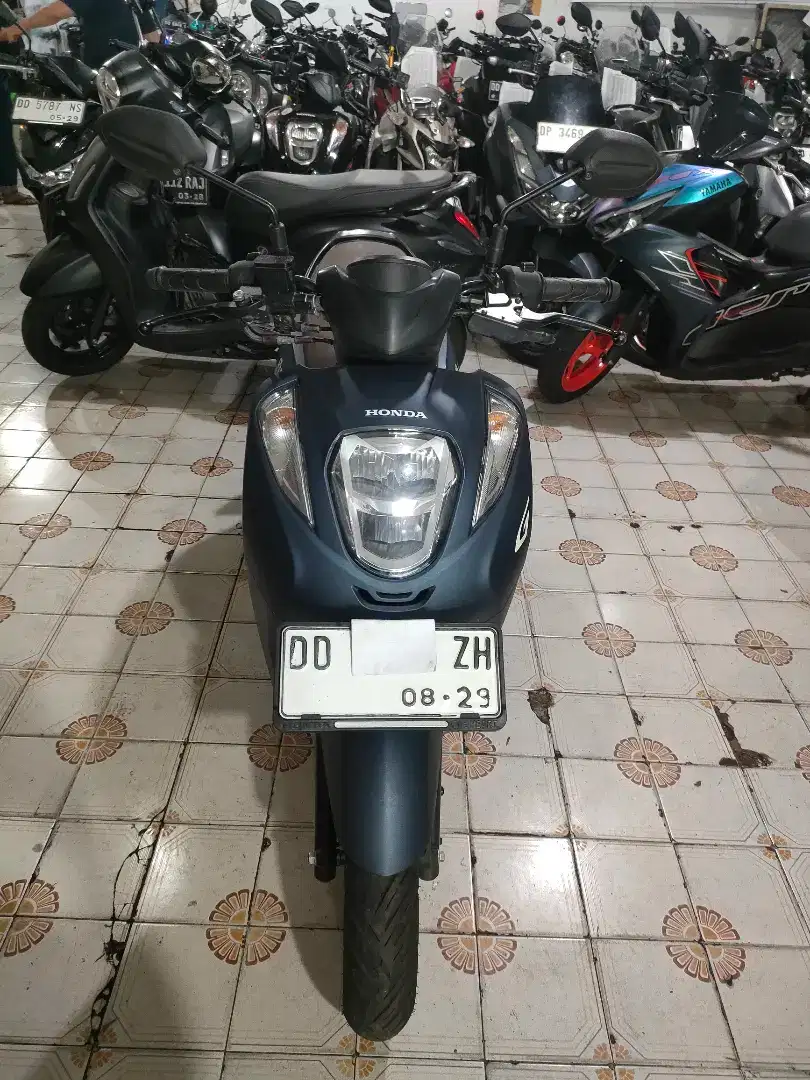 Honda genio 110 cc 2024 biru