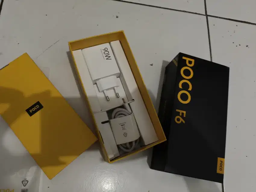 Poco F6 12/512gb garansi resmi