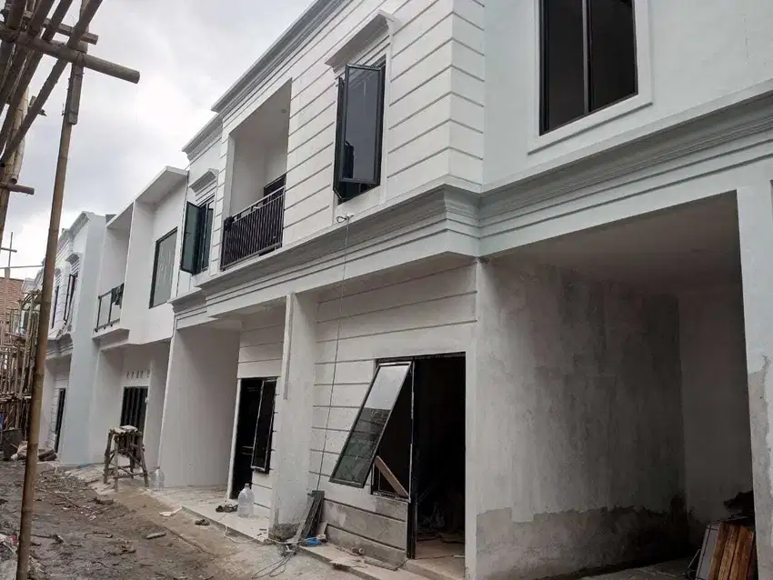 Rumah Murah 2 lantai siap huni dekat harapan indah bekasi