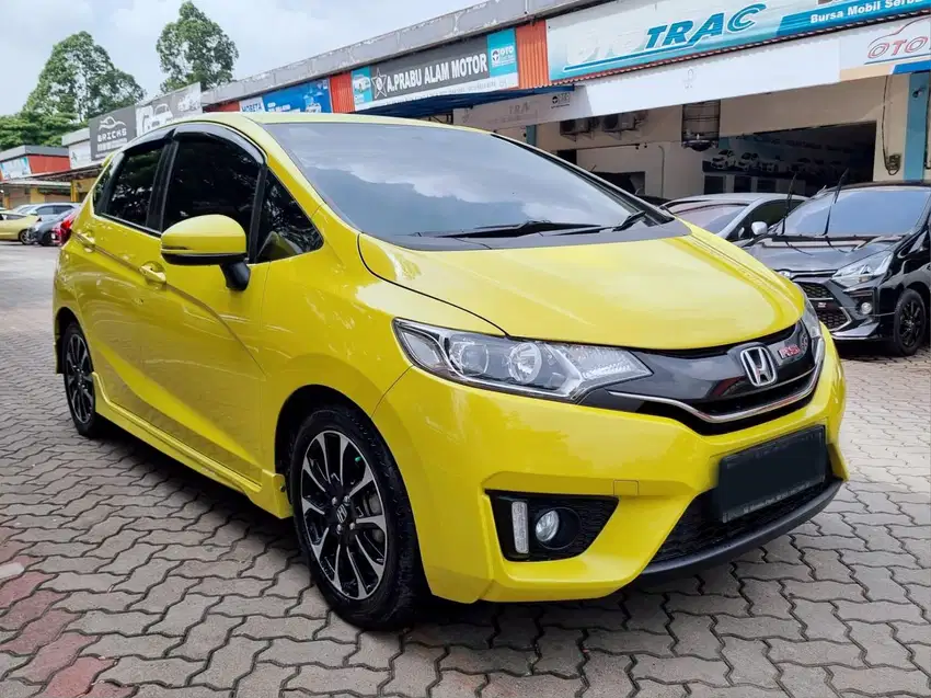 HONDA JAZZ RS AT 2017