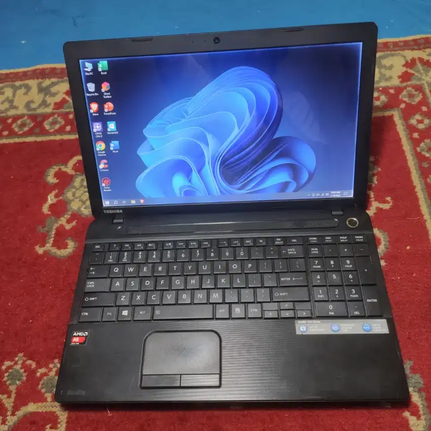 Laptop Toshiba Satellite C55 Prosesor AMD A6 Ram 8GB SSD 128GB