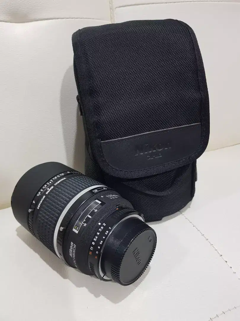 Lensa Nikon Nikkor 135MM F2.0 2nd Great Condition No Box