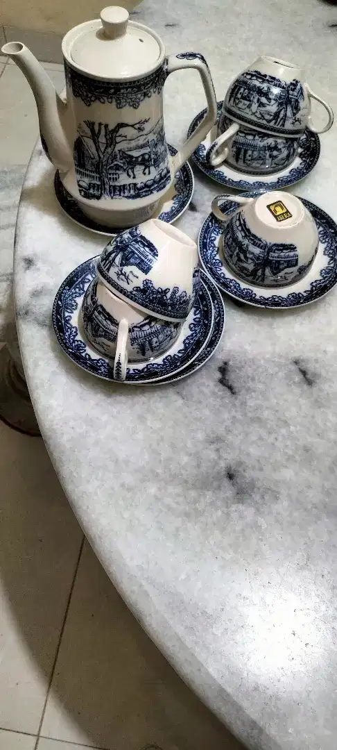 Cangkir tea set