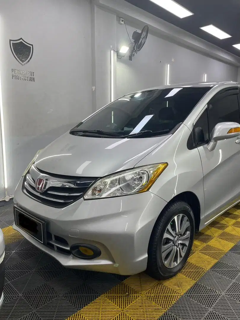 Honda Freed Automatic PSD Tahun 2012