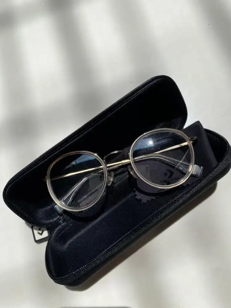 Kaca mata frame Converse Gold