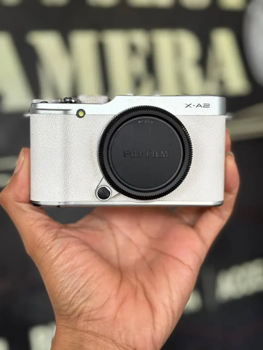 FUJIFILM XA2 BODY ONLY MANTAP