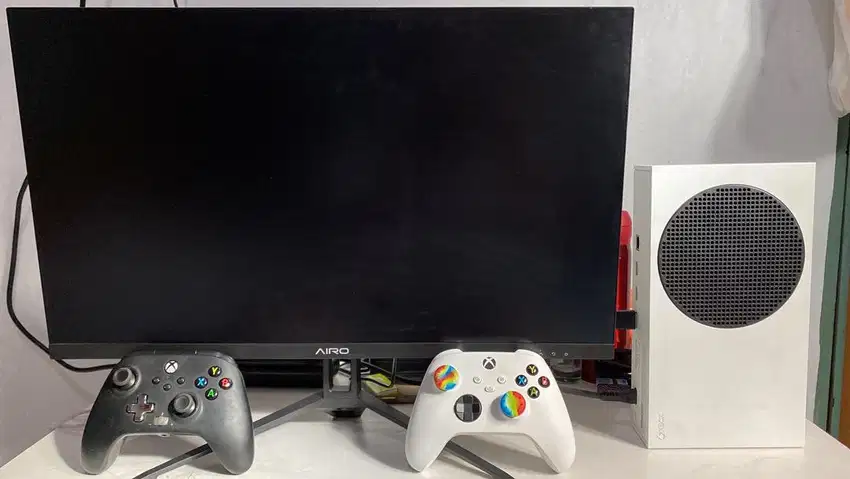 Xbox series S 512 GB , monitor 100hz