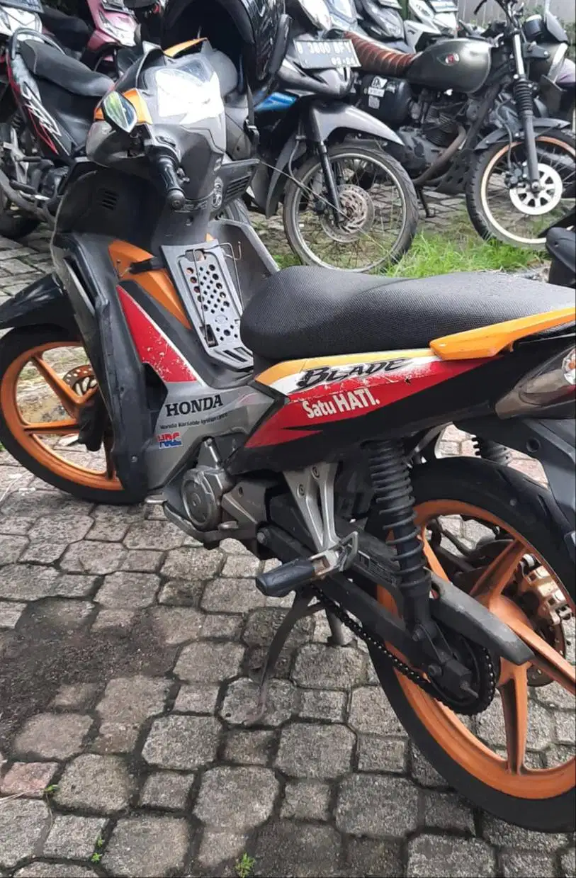 DIJUAL CEPAT HONDA BLADE (NEGO!)