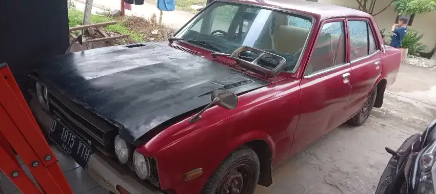 Toyota corona 1600cc tahun 1975