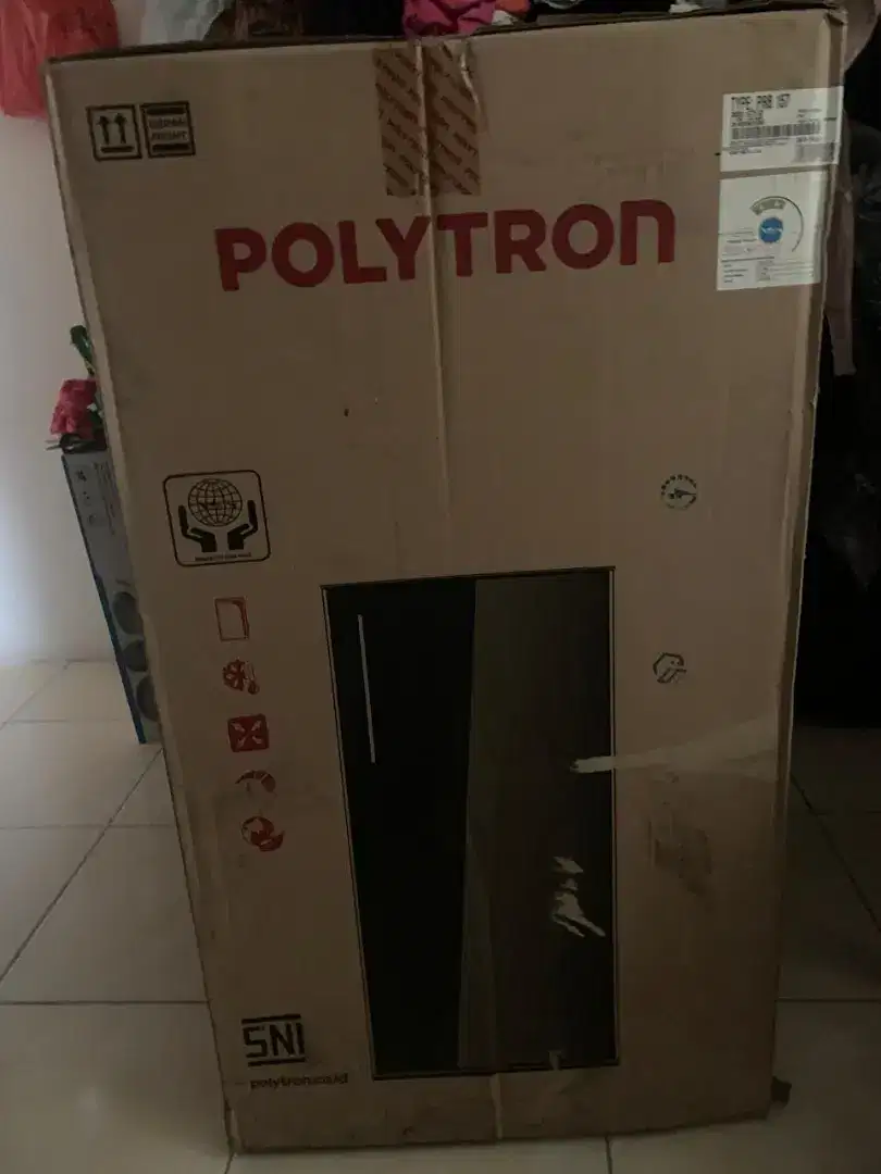 Kulkas merk polytron