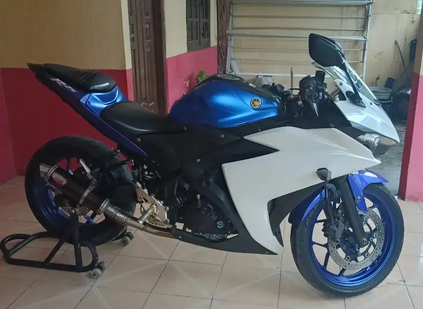 Yamaha R25 mulus terawat