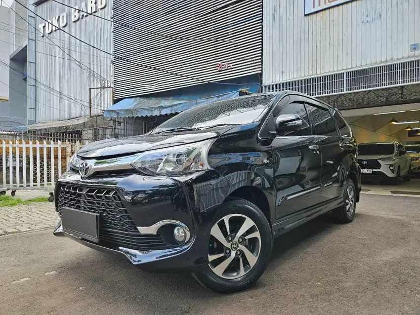 42 rb km Toyota Avanza Grand Veloz 1.5 at 2016 nik 2015 hitam facelift