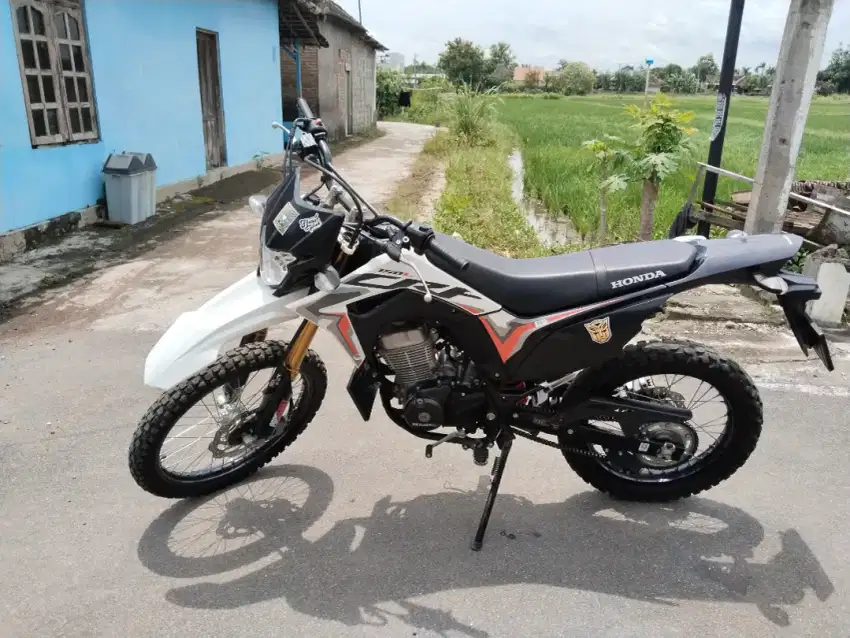 Honda CRF 2023 akhir. 33jt nego