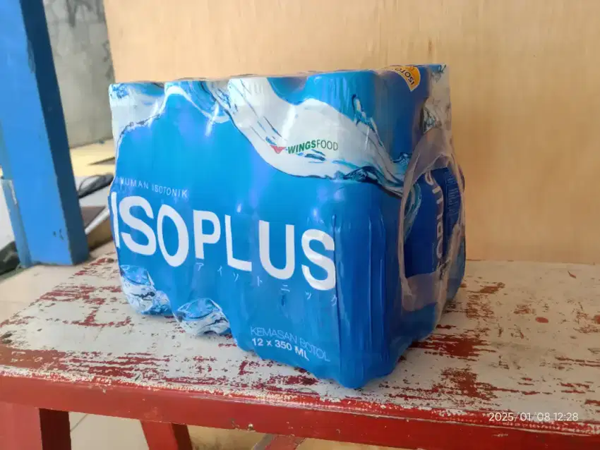 Isoplus minuman Isotonik per krat