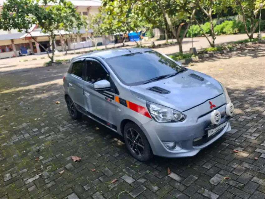 Mitsubishi Mirage GLX mt obral