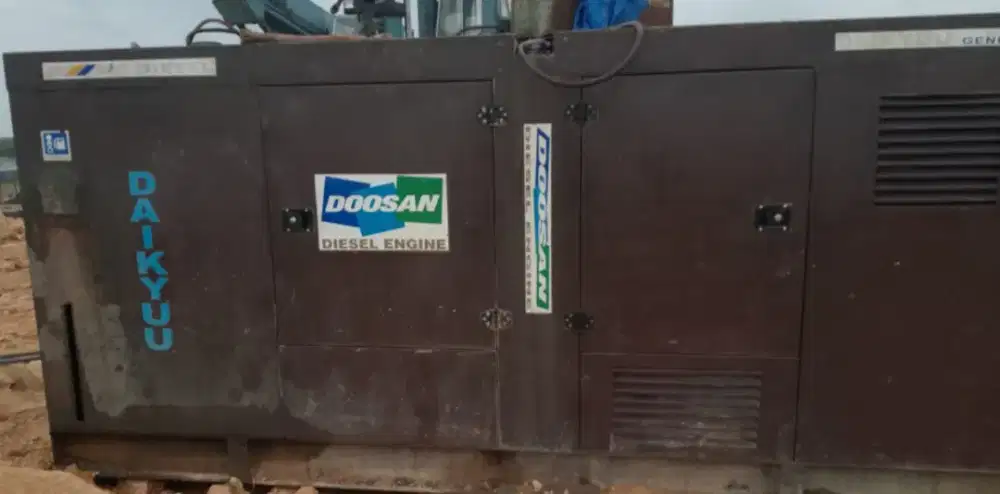 Mercy 178 kva OM 422 silent second bergaransi service