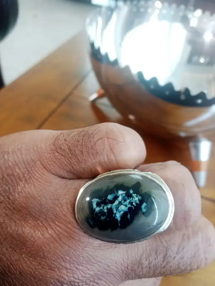 Cincin Batu karang nunggal kristal