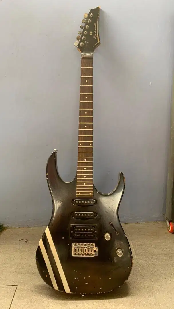 Jual gitar Rockwell