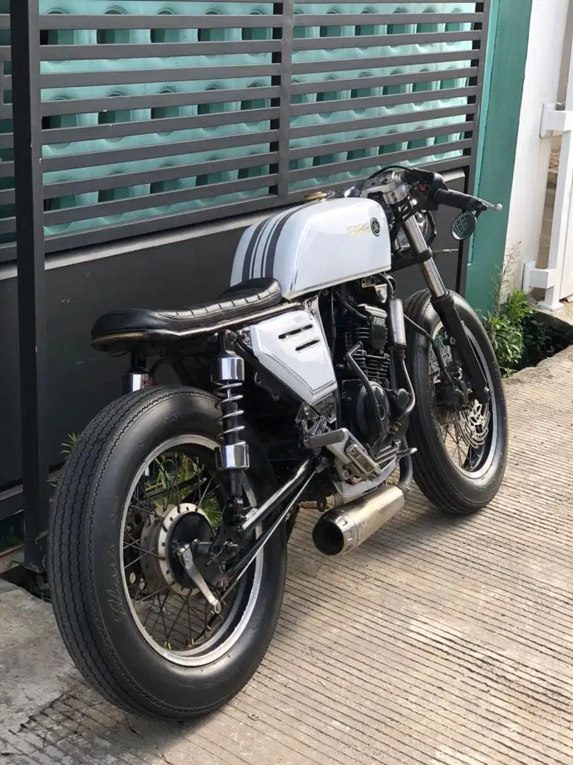 Motor Custom Caferacer Bratcafe Scorpio z 225cc 2008