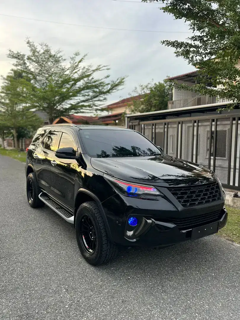 Fortuner VRZ 4x2 tahun 2017