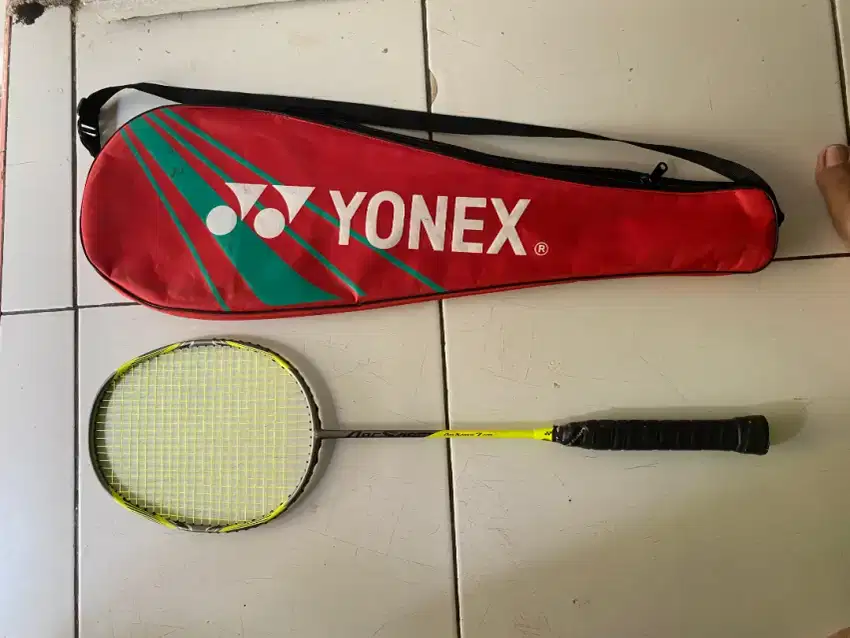 Raket bulutangkis badminton Yonex